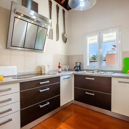 Sleeps 6 Pool Air Con Wifi Villa *