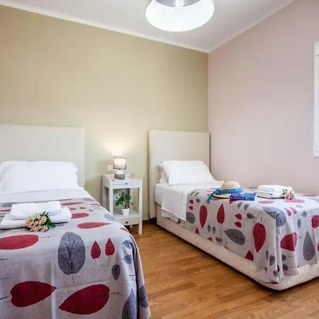 Sleeps 6 Pool Air Con Wifi Villa