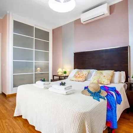 Sleeps 6 Pool Air Con Wifi Villa